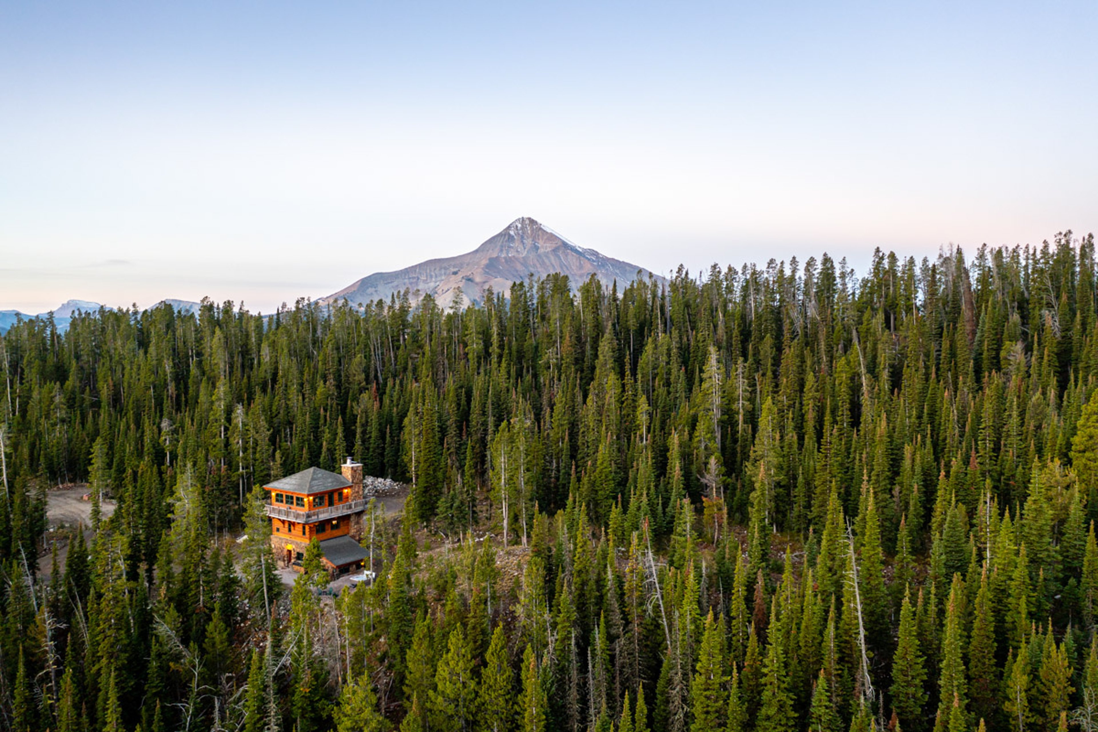 Fire Lookout Towers | Beehive Peak View - 30