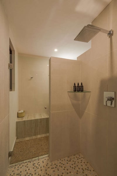 Luxury Villa Photo #16