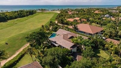 Luxury Villa Photo #6