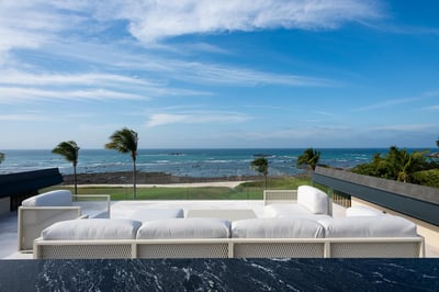 Luxury Villa Photo #12