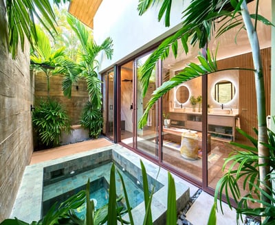 Luxury Villa Photo #32