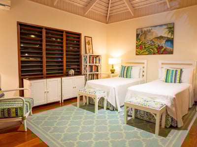 Luxury Villa Photo #12