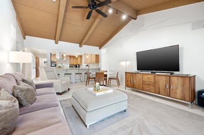 Luxury Villa Photo #25