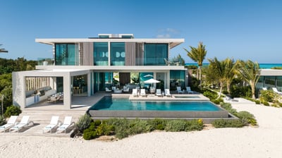 Luxury Villa Photo #4