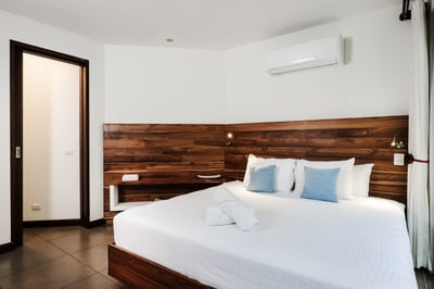 Luxury Villa Photo #43