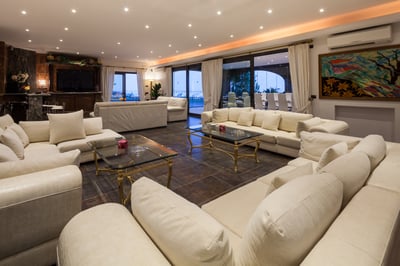 Luxury Villa Photo #27