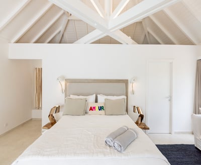 Luxury Villa Photo #13