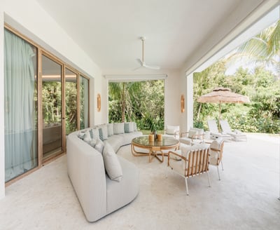 Luxury Villa Photo #13