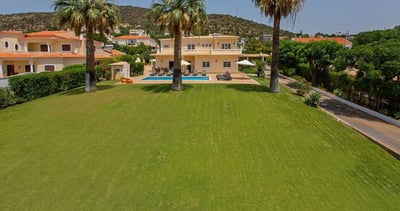 Luxury Villa Photo #5