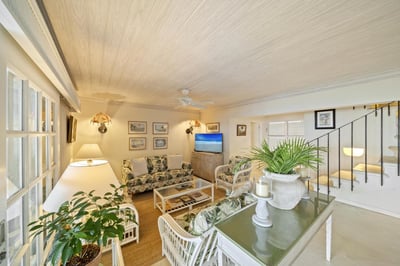Luxury Villa Photo #19