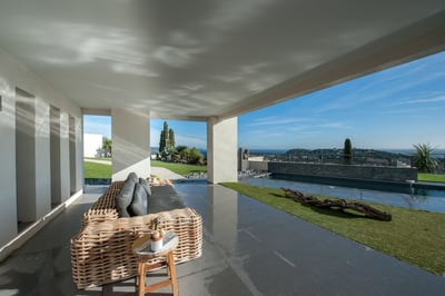 Luxury Villa Photo #4