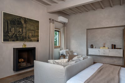 Impruneta Primary Suite
