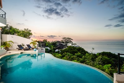 Luxury Villa Photo #5