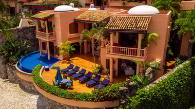 Luxury Villa Photo #2