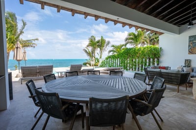 Luxury Villa Photo #9