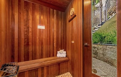 Luxury Villa Photo #38