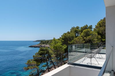 Luxury Villa Photo #30