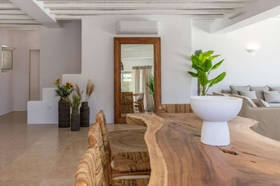 Luxury Villa Photo #27