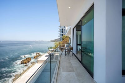 Luxury Villa Photo #16