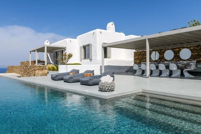 Luxury Villa Photo #14