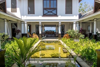 Luxury Villa Photo #8
