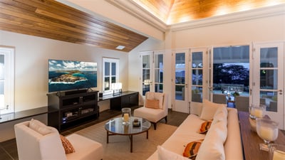 Luxury Villa Photo #33