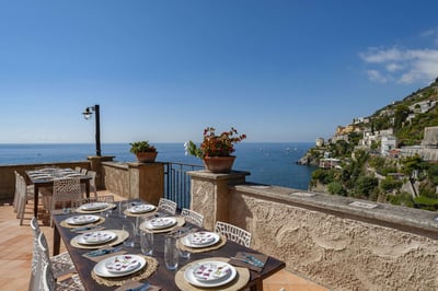 Luxury Villa Photo #13