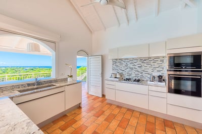 Luxury Villa Photo #22