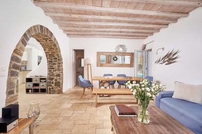 Luxury Villa Photo #26