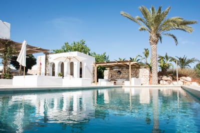 Luxury Villa Photo #3