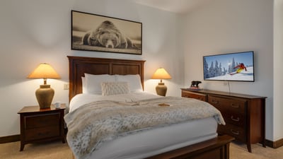 Lower level queen suite