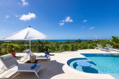 Luxury Villa Photo #3