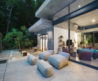 Luxury Villa Photo #4