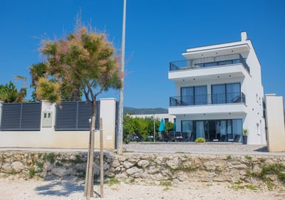 Luxury Villa Photo #5