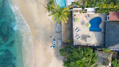 Luxury Villa Photo #3