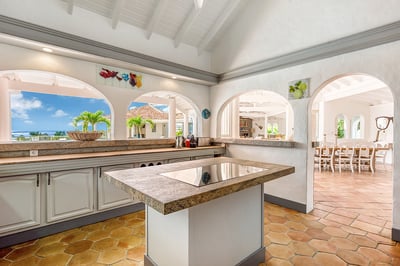 Luxury Villa Photo #17