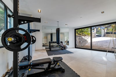 Luxury Villa Photo #32