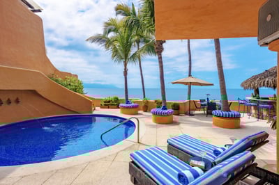 Luxury Villa Photo #5