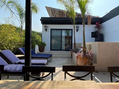 Luxury Villa Photo #11