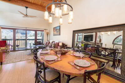 Luxury Villa Photo #9