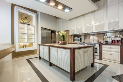 Luxury Villa Photo #8