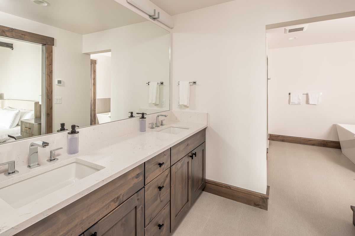 22 Lower Cascade Ridge