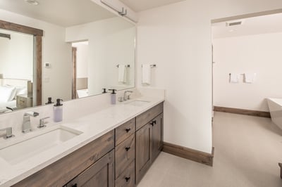 Luxury Villa Photo #18