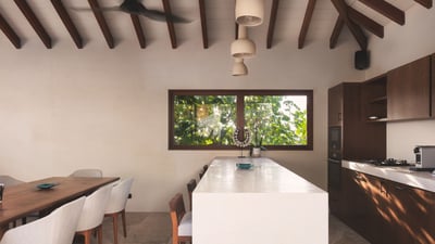 Luxury Villa Photo #15