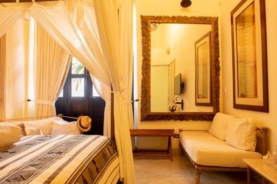 Luxury Villa Photo #27
