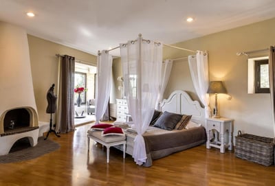 Luxury Villa Photo #30