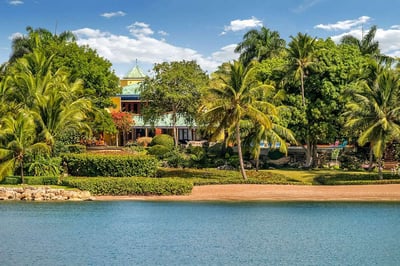 Luxury Villa Photo #3