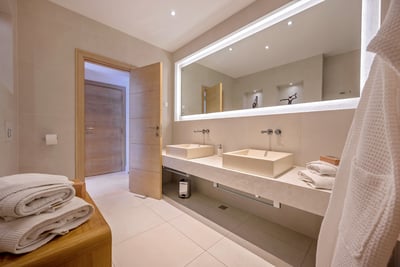 Luxury Villa Photo #41