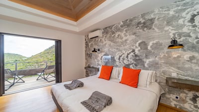 Luxury Villa Photo #34