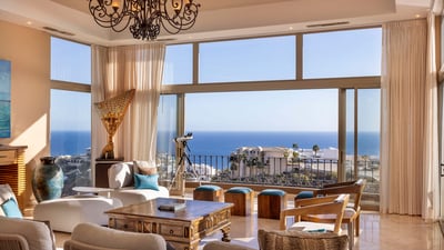 Luxury Villa Photo #29
